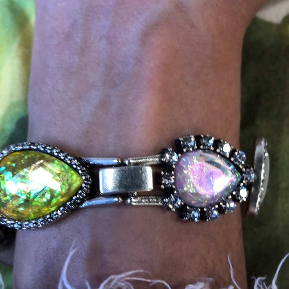 Ella & Elly Bracelet - Picture 5 of 6